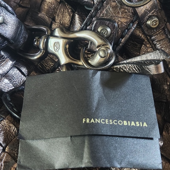 Francesco Biasia Gray Silver Hobo Bag with Woven Design - Picture 8 of 11